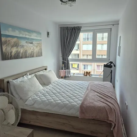 Perla Complex Апартамент Бургас